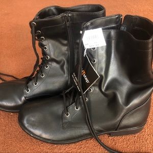 Brand new women’s black slip resistant sole boots with a comfort insole!